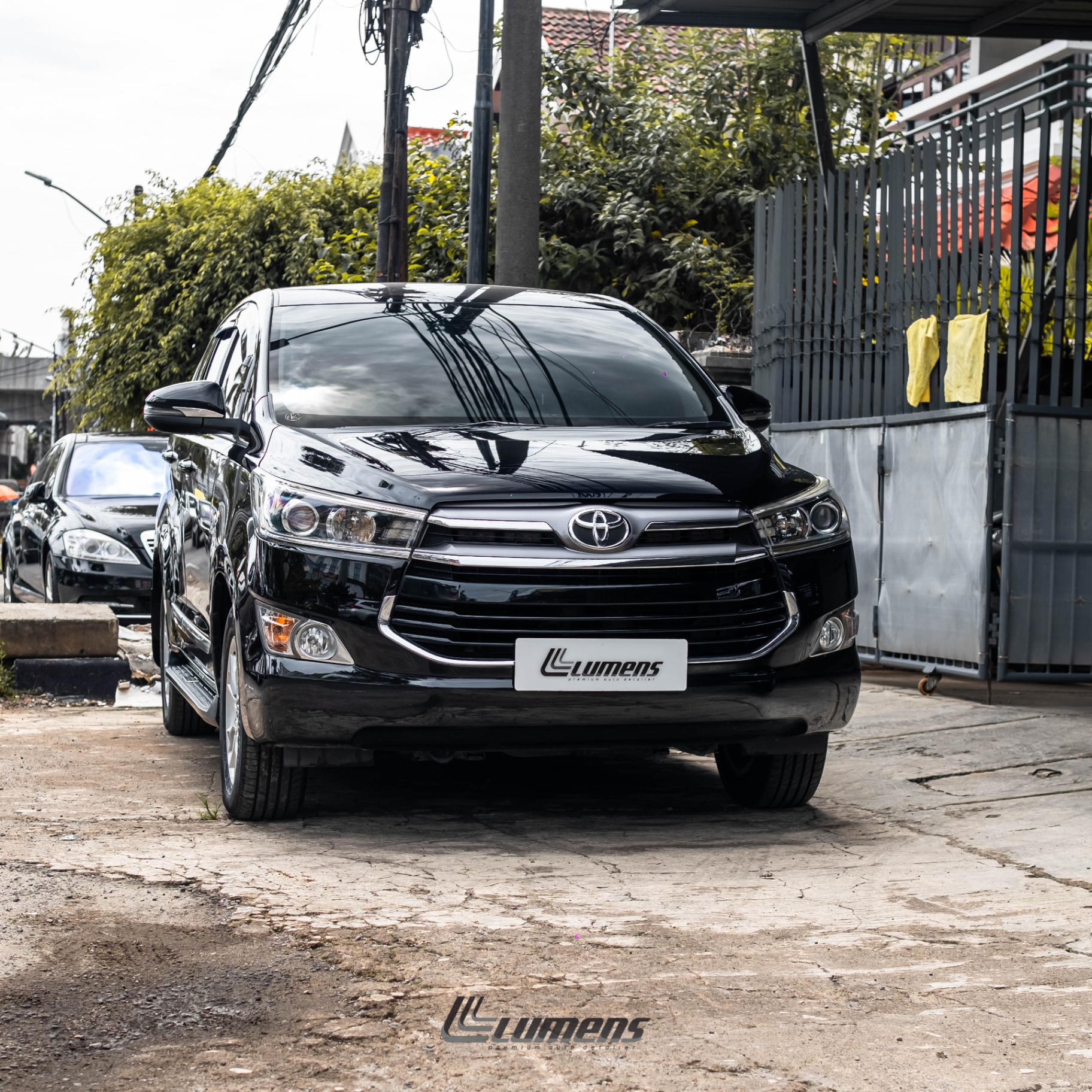 Sesudah ceramic coating — kilau glossy sempurna